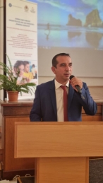 Romi manipulați de un parlamentar că “statul le va lua copiii și-i va plasa în cupluri homosexuale”