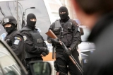 Acțiune de AMPLOARE a poliției în București și 36 de județe, într-un dosar de contrabandă cu arme și muniții: Peste 100 de percheziții, efectuate