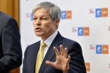 Dacian Cioloș, atac la AUR: „Trebuie să dea explicații pentru oamenii care au murit din cauza minciunilor propagate!”