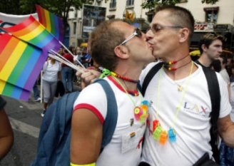 aveti-grija-cu-cine-votati-pe-viitor-usr-ul-sustinatorii-homosexualilor-in-romania-48097-1.jpg