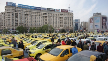 Protest masiv al taximetriștilor din București