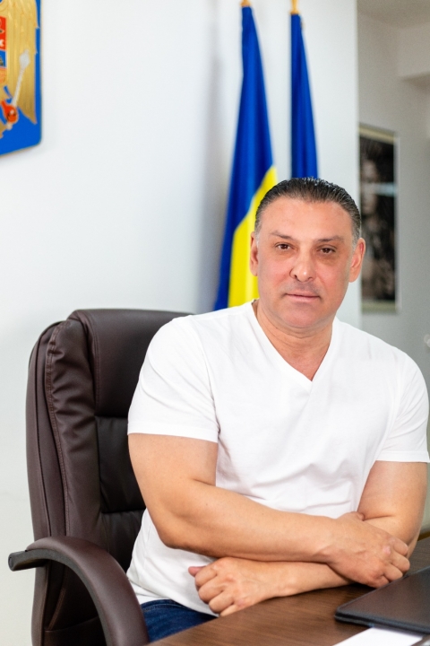 Nicolae Păun: „Domnul Simion ne poate arăta în lege und ...
