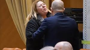 Senatoarea, Diana Șoșoacă îi închide gura Ancăi Dragu și se opune restricțiilor în ședința de plen a Parlamentului